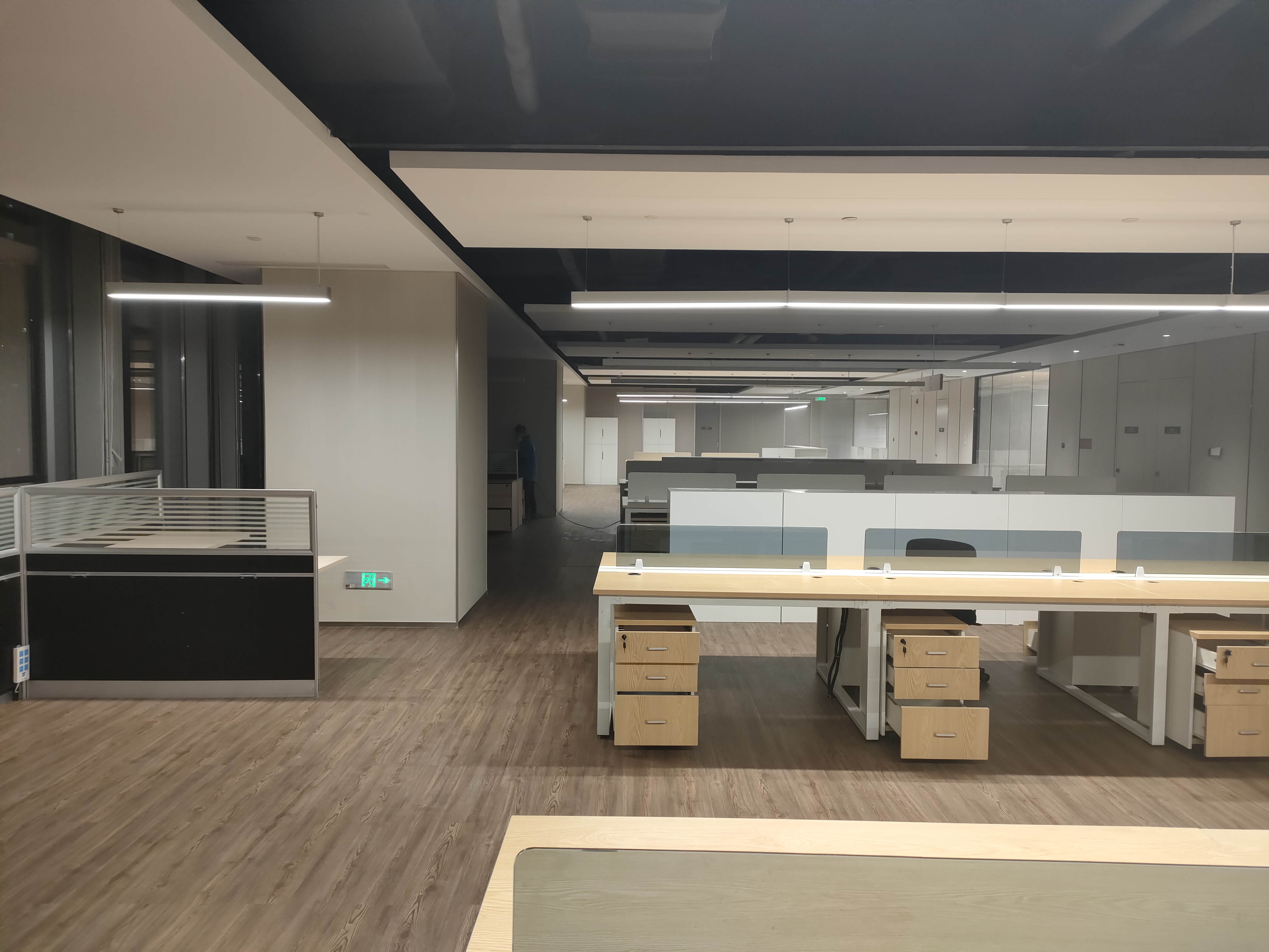 ��������ȩ��˾